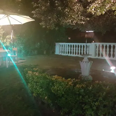 Royal بيت ضيافة